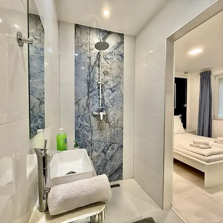 شقة L3 3bedroom 3bathroom Wifi Ac بودابست